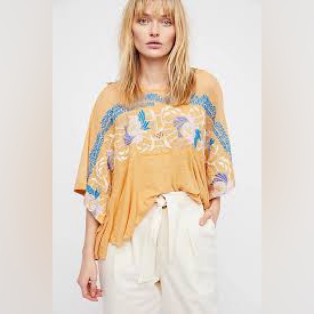 Free People women’s poncho blouse yellow embroidered size S